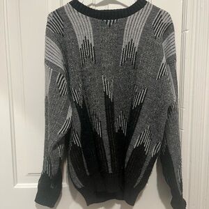 Men's Black and Gray Sweater